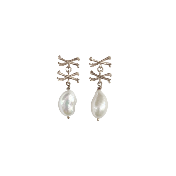 Rumbullion Silver Pearl Earring