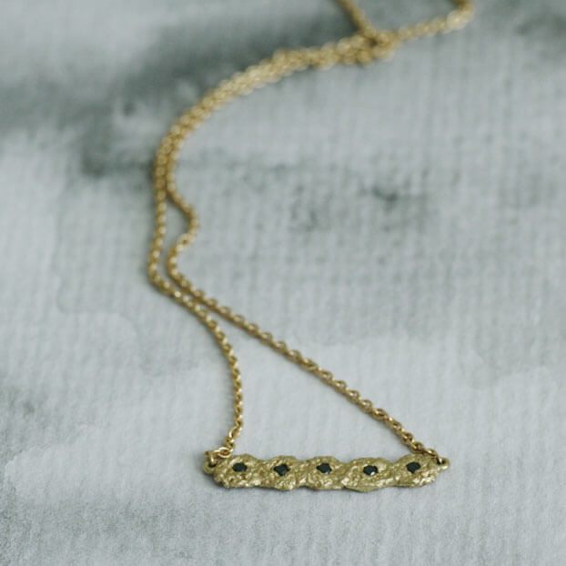 Black Diamond Shisha Line Necklace