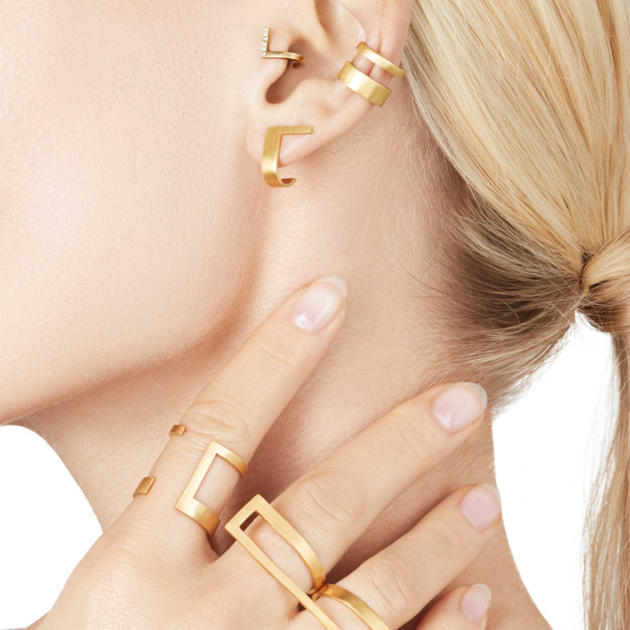 Unfinishing Line Curve Earrings/Big