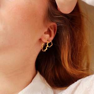Plain Villa Gold Hoop Earrings
