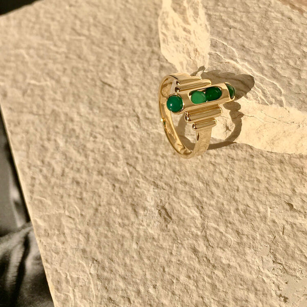 Melody Ring with Green Chalcedony