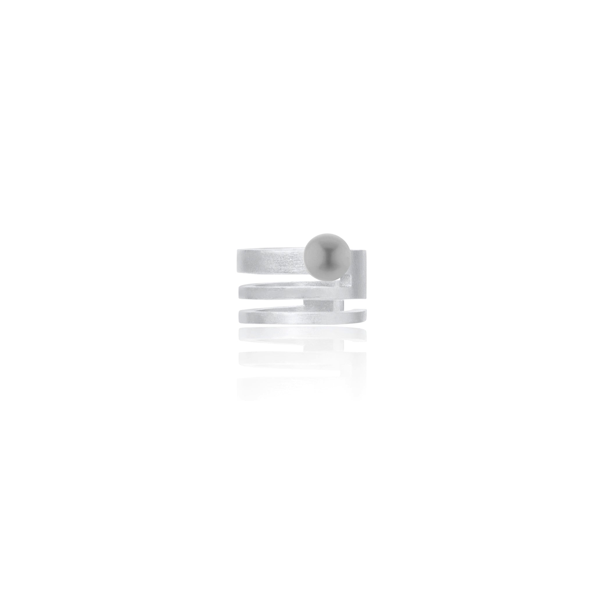 Unfinishing Line Triple Line Silver And Pearl Ear Cuff