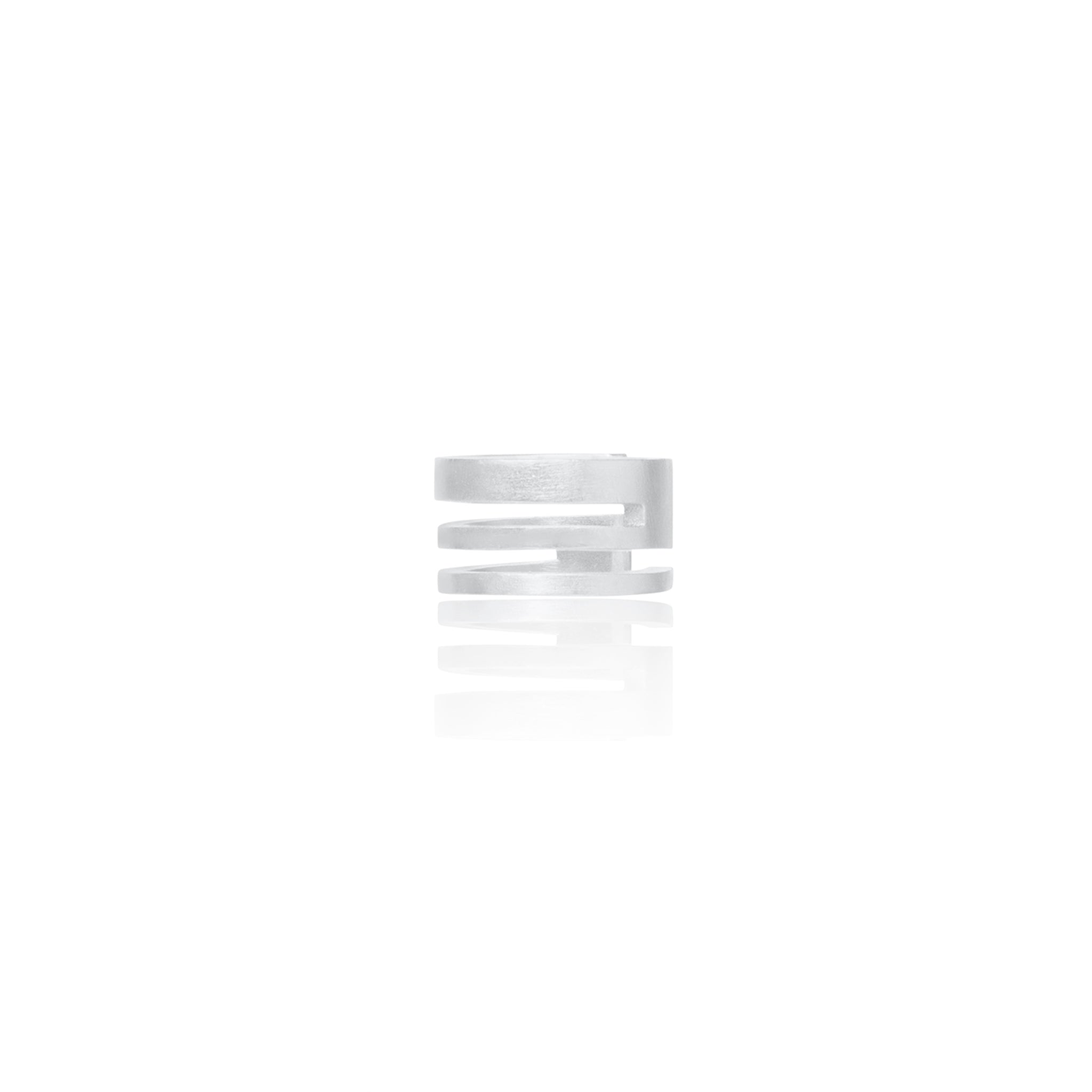 Unfinishing Line Triple Line Silver Ear Cuff