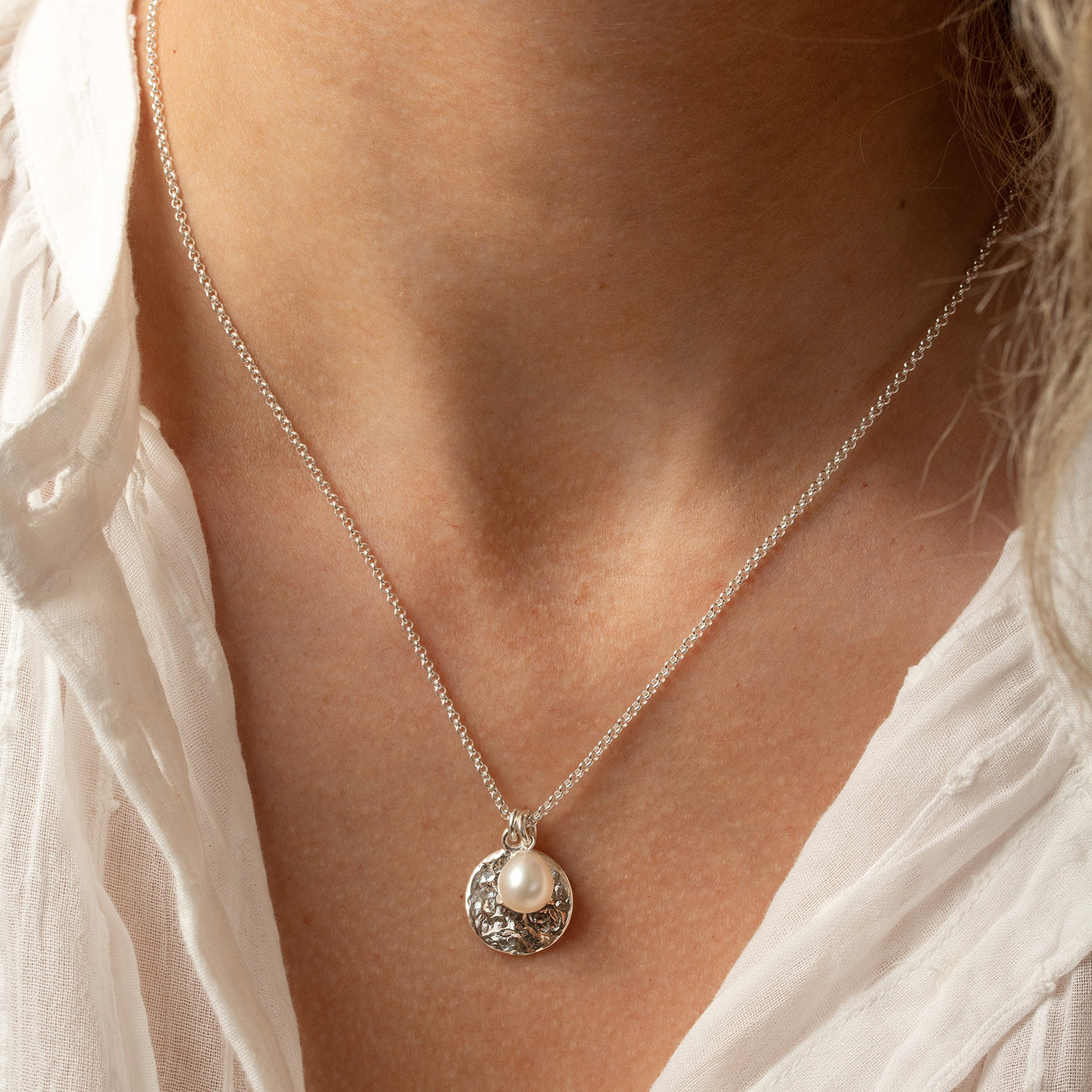 Hammered Disc & White Freshwater Pearl Nomad Pendant