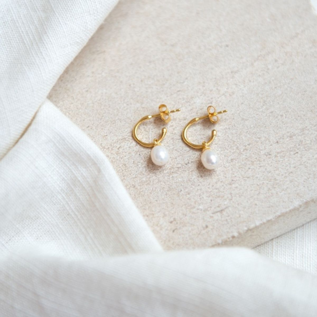 Mini Manhattan Pearl & Gold Vermeil Interchangeable Hoop Earrings
