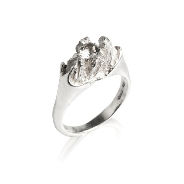 Under Earth 18ct White Gold Diamond Half Texture Ring