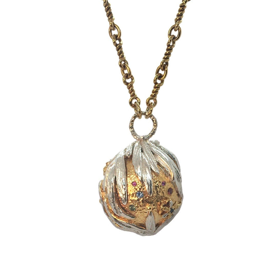 Full Metal Globo Necklace
