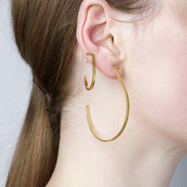 Unfinishing Line Gold hoop Earrings/Large