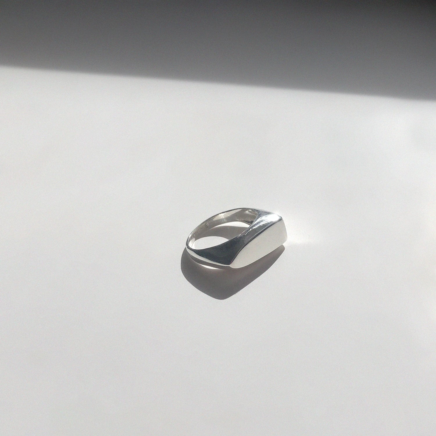 LARK RING