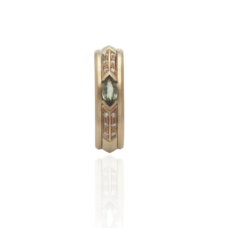9kt Gold Ring Set with Diamond and Tourmaline