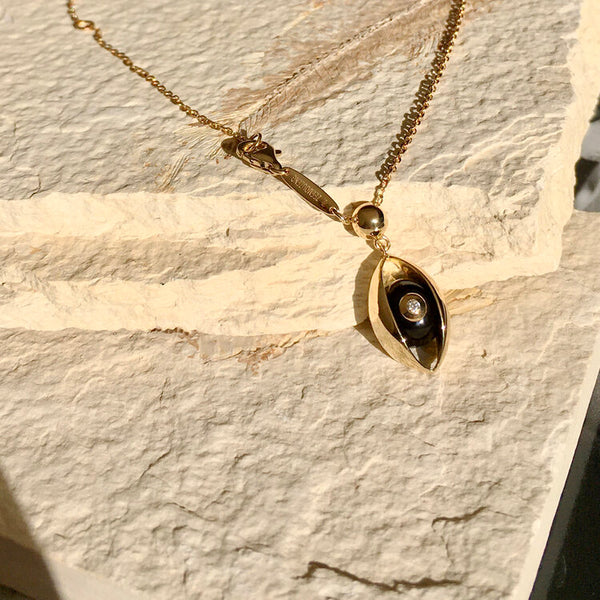 The Eye Necklace with Onyx