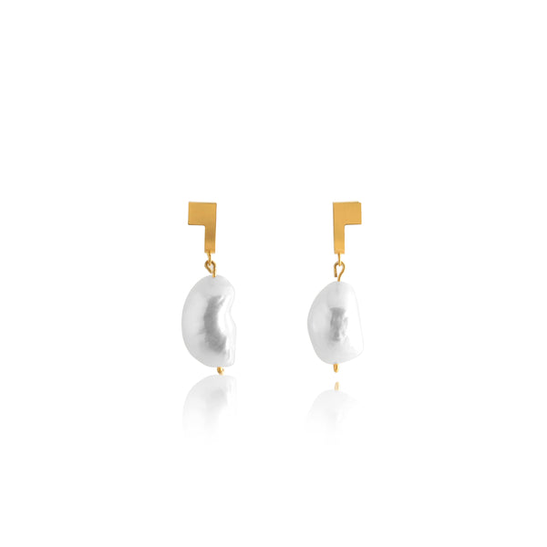 Unfinishing Line Gold And Pearl Curve Square Earrings